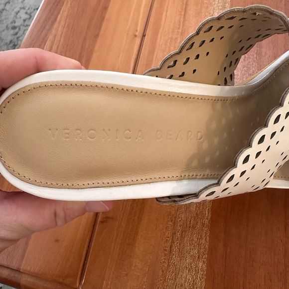 Veronica Beard White Eyelet Leather Wooden Platform Mules Sandals 8.5M - Picture 4 of 6